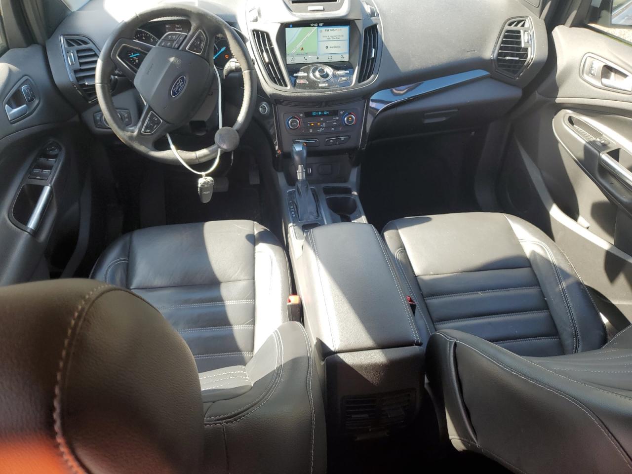 FORD ESCAPE TITANIUM