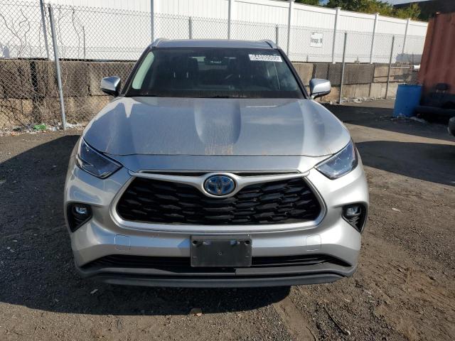 2022 TOYOTA HIGHLANDER HYBRID XLE 5TDGBRCH4NS558971