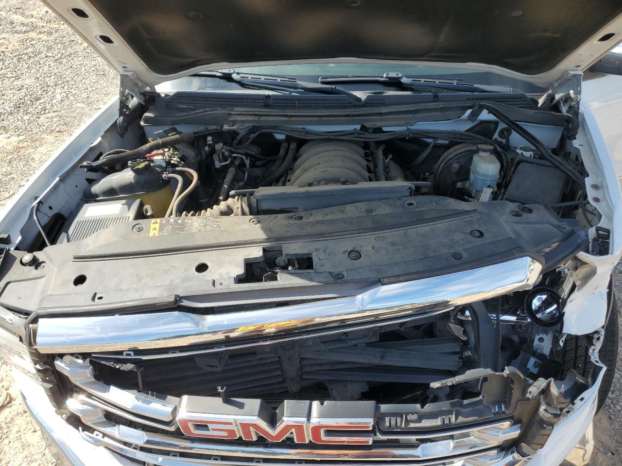 GMC SIERRA C1500 SLT