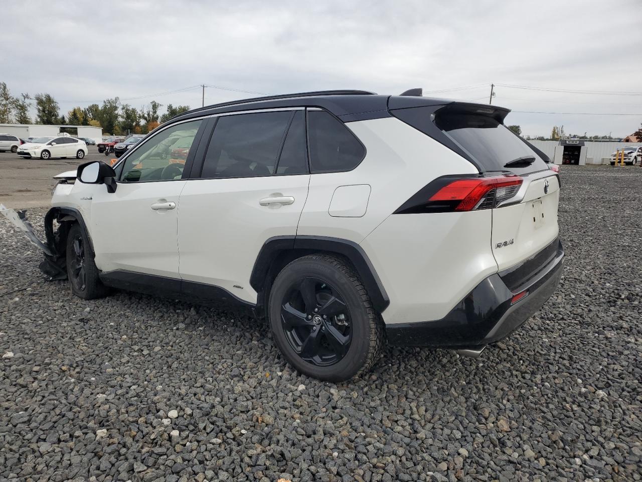 TOYOTA RAV4 XSE