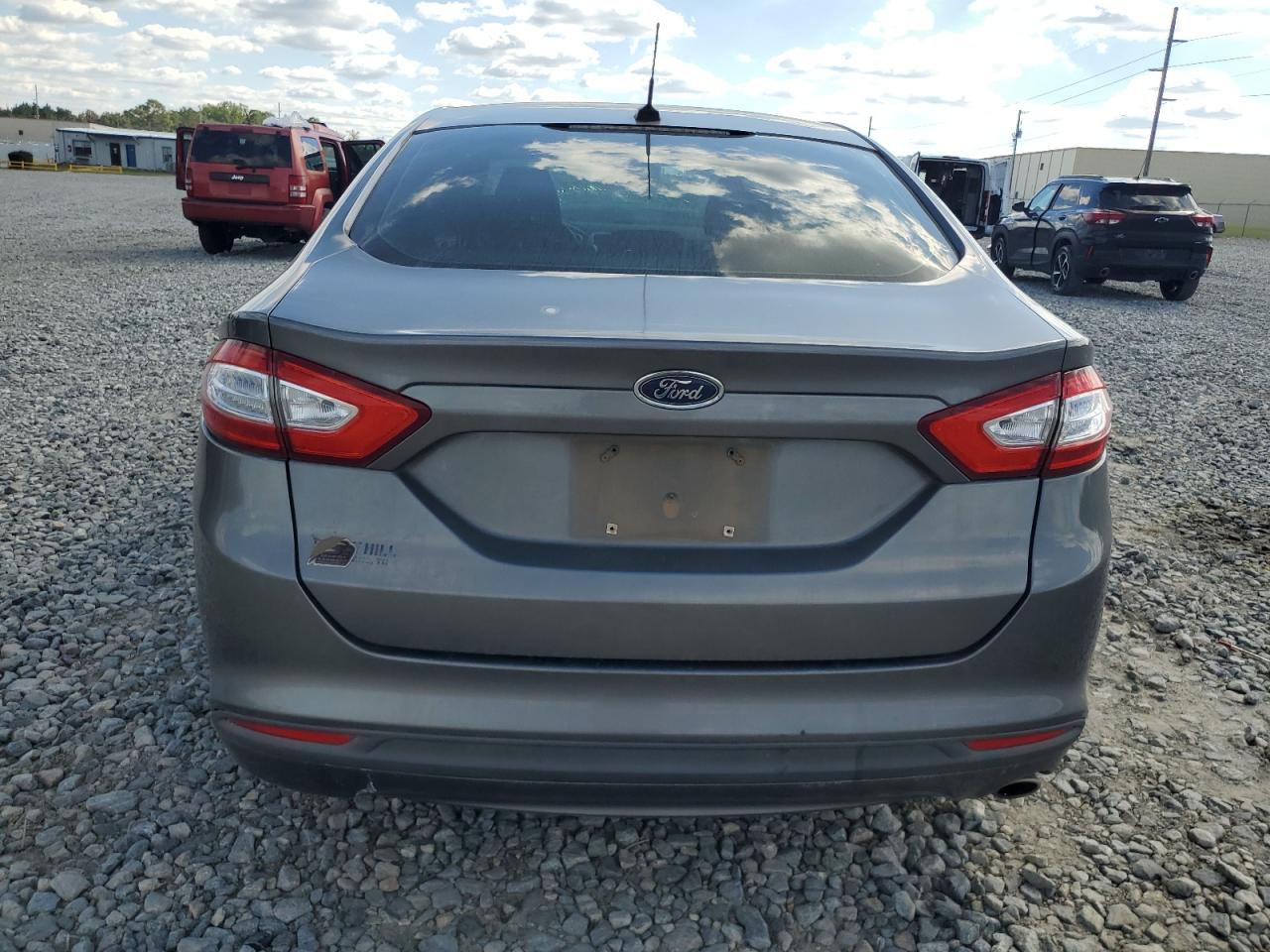 FORD FUSION SE