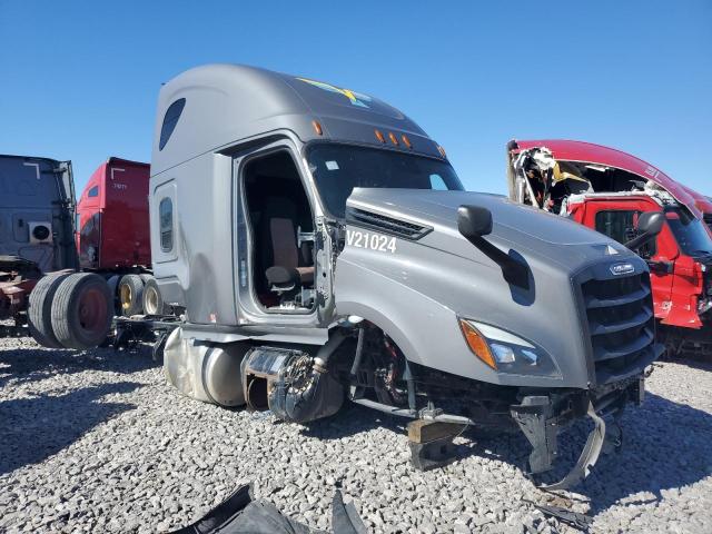 FREIGHTLINER CASCADIA 1