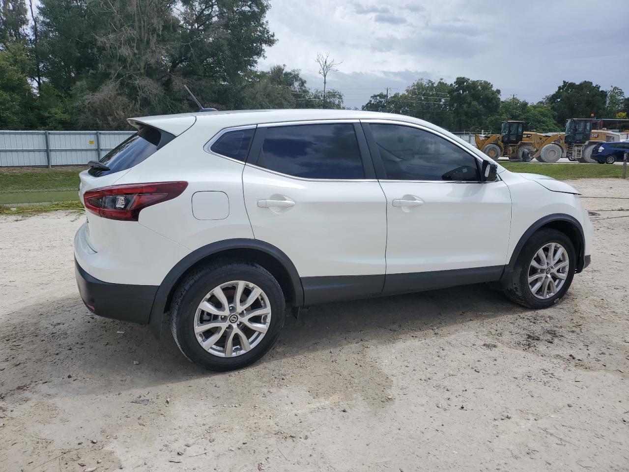 NISSAN ROGUE SPORT S