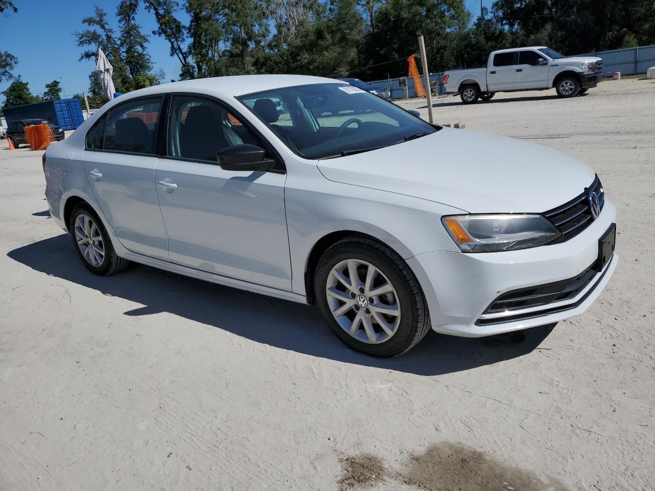 VOLKSWAGEN JETTA SE