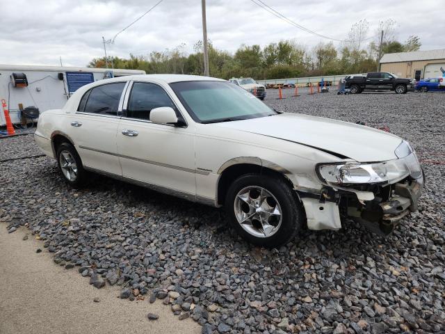 2002 LINCOLN TOWN CAR S #3284924947