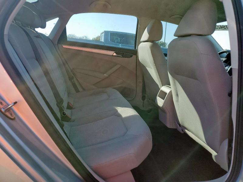 2018 VOLKSWAGEN PASSAT S 1VWAA7A35JC030983