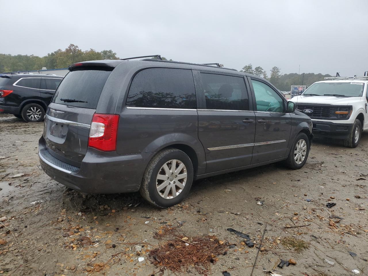 CHRYSLER TOWN & COUNTRY TOURING