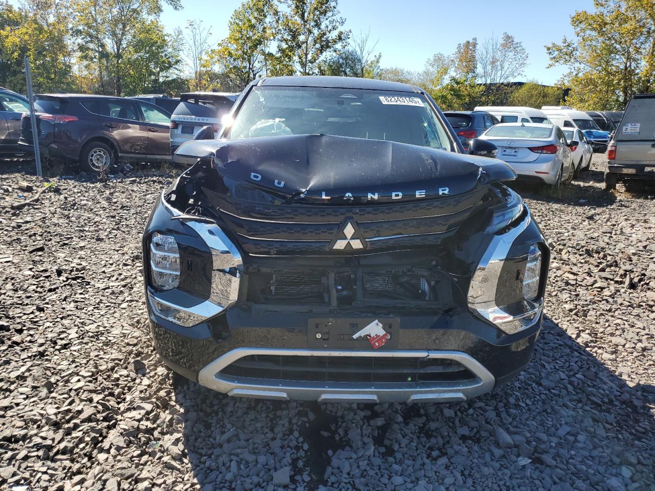 MITSUBISHI OUTLANDER SE