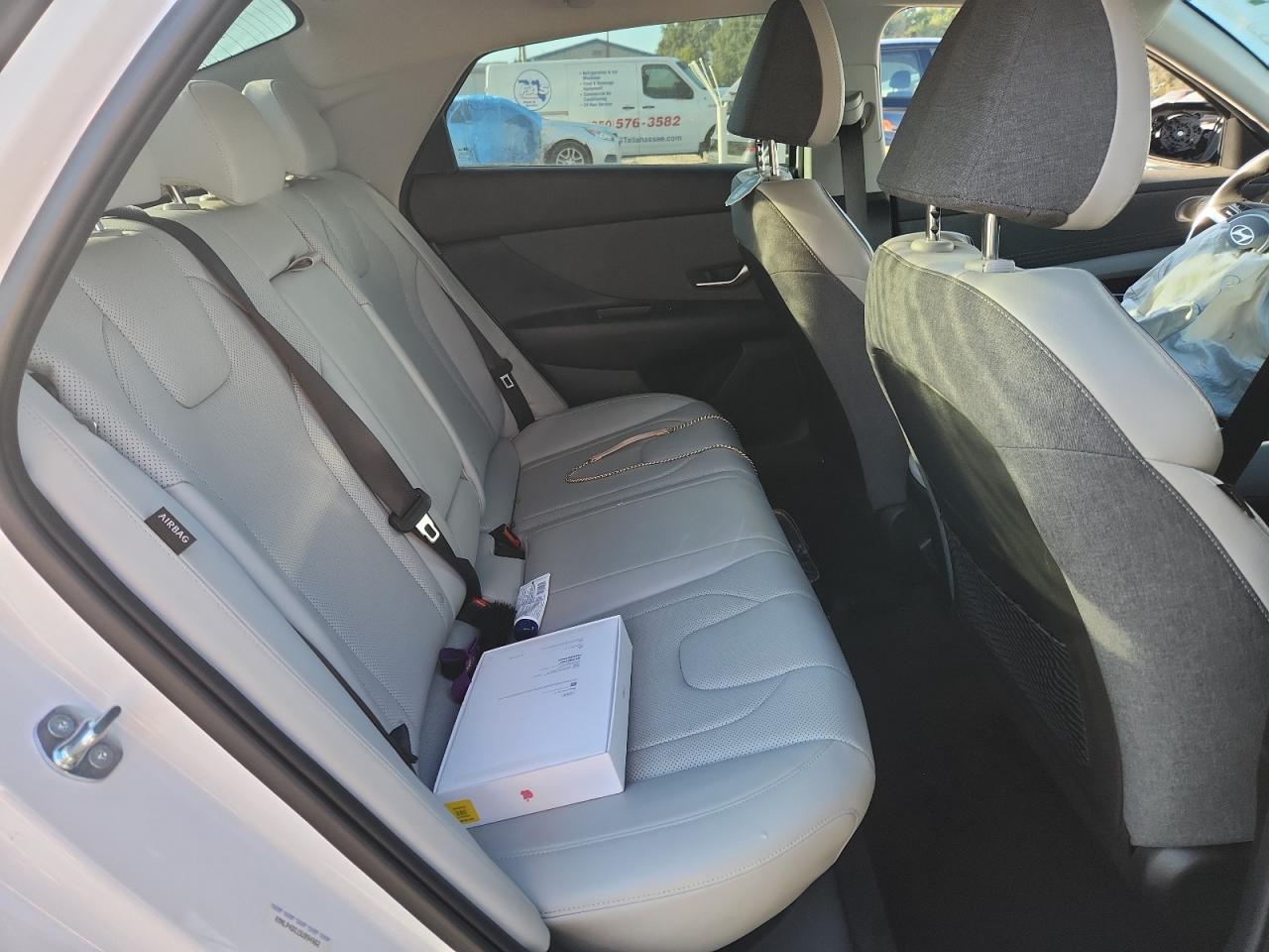 HYUNDAI ELANTRA LIMITED