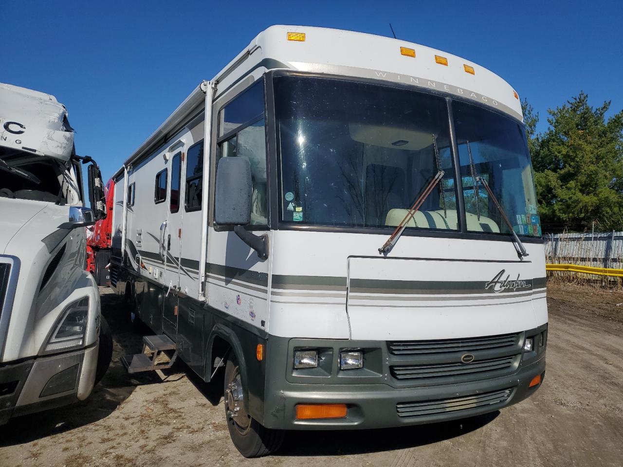 Lot #3282369306 2002 WINNEBAGO ADVENTURER