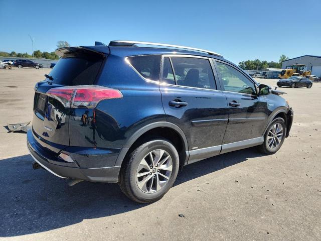 2018 TOYOTA RAV4 HV LE JTMRJREV2JD233658