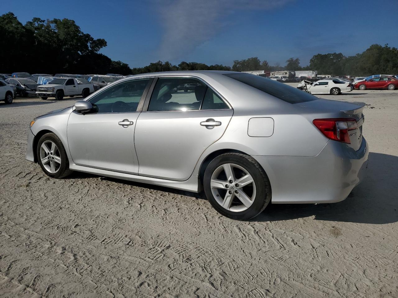 TOYOTA CAMRY L