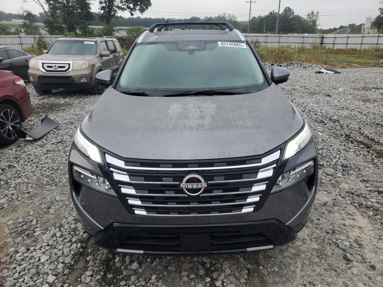 NISSAN ROGUE PLATINUM