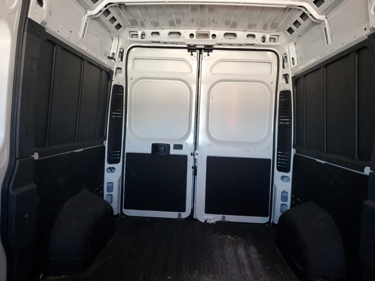 RAM PROMASTER 1500 HIGH