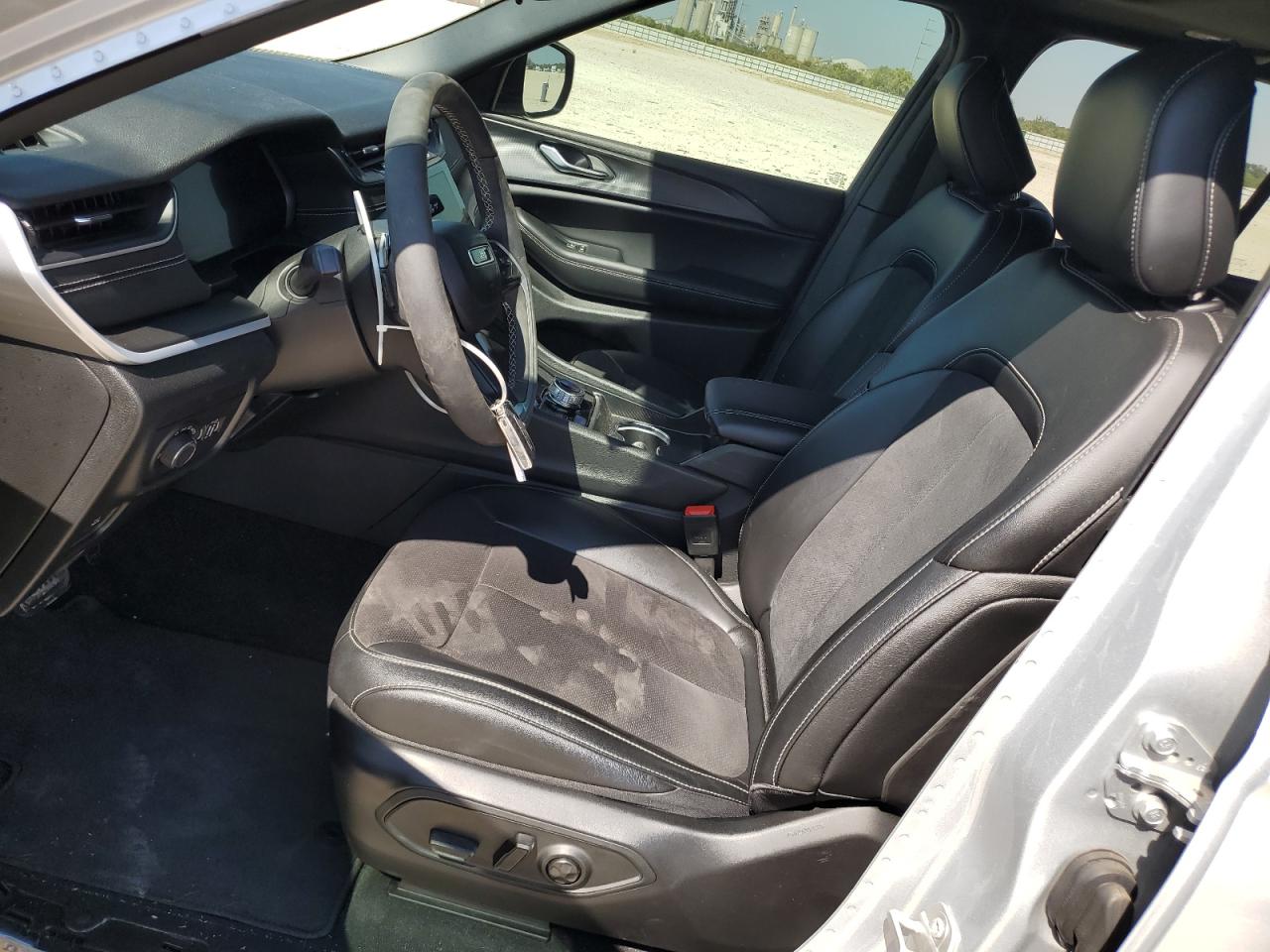 JEEP GRAND CHEROKEE LAREDO