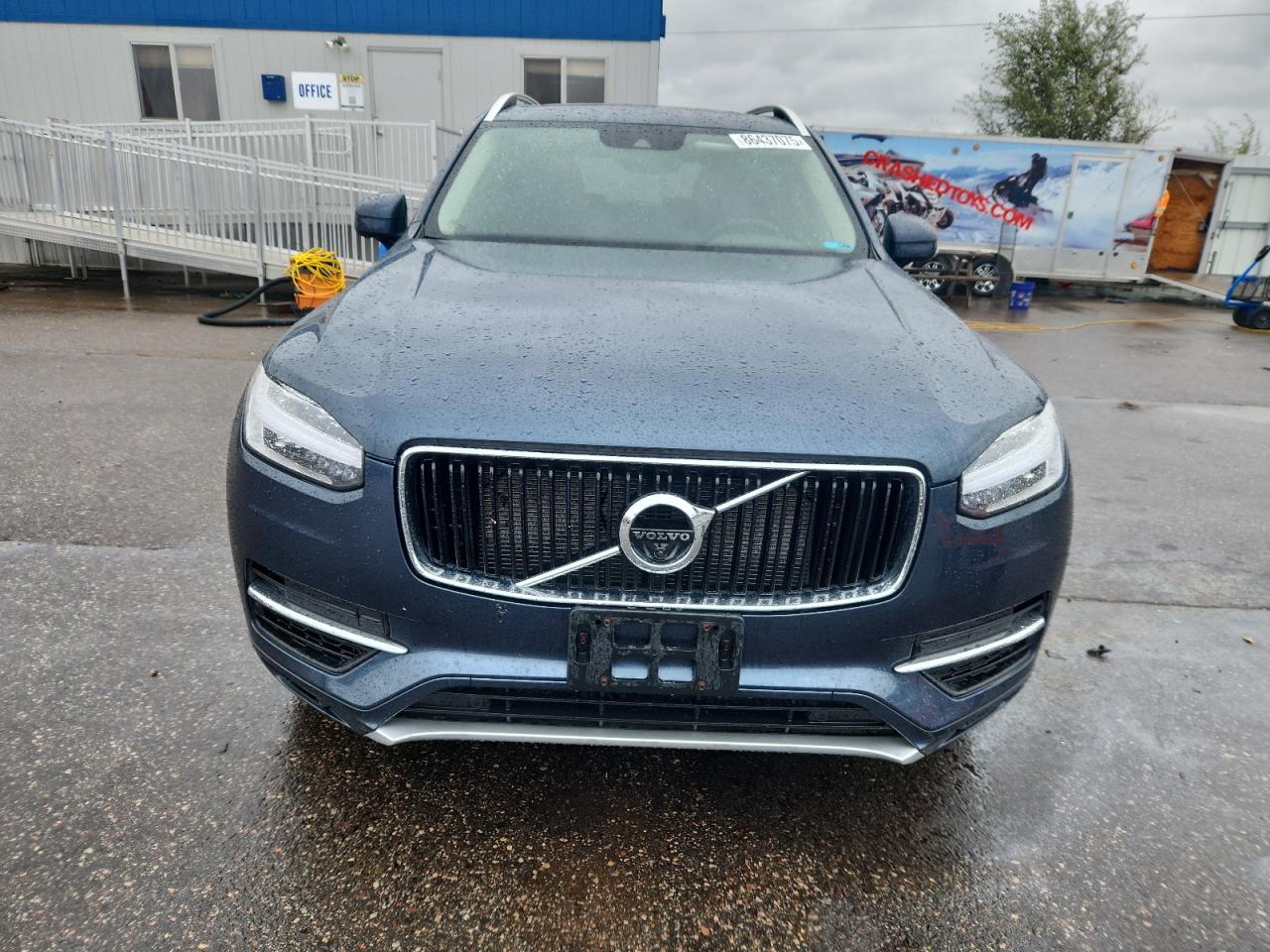 VOLVO XC90 T8 MOMENTUM