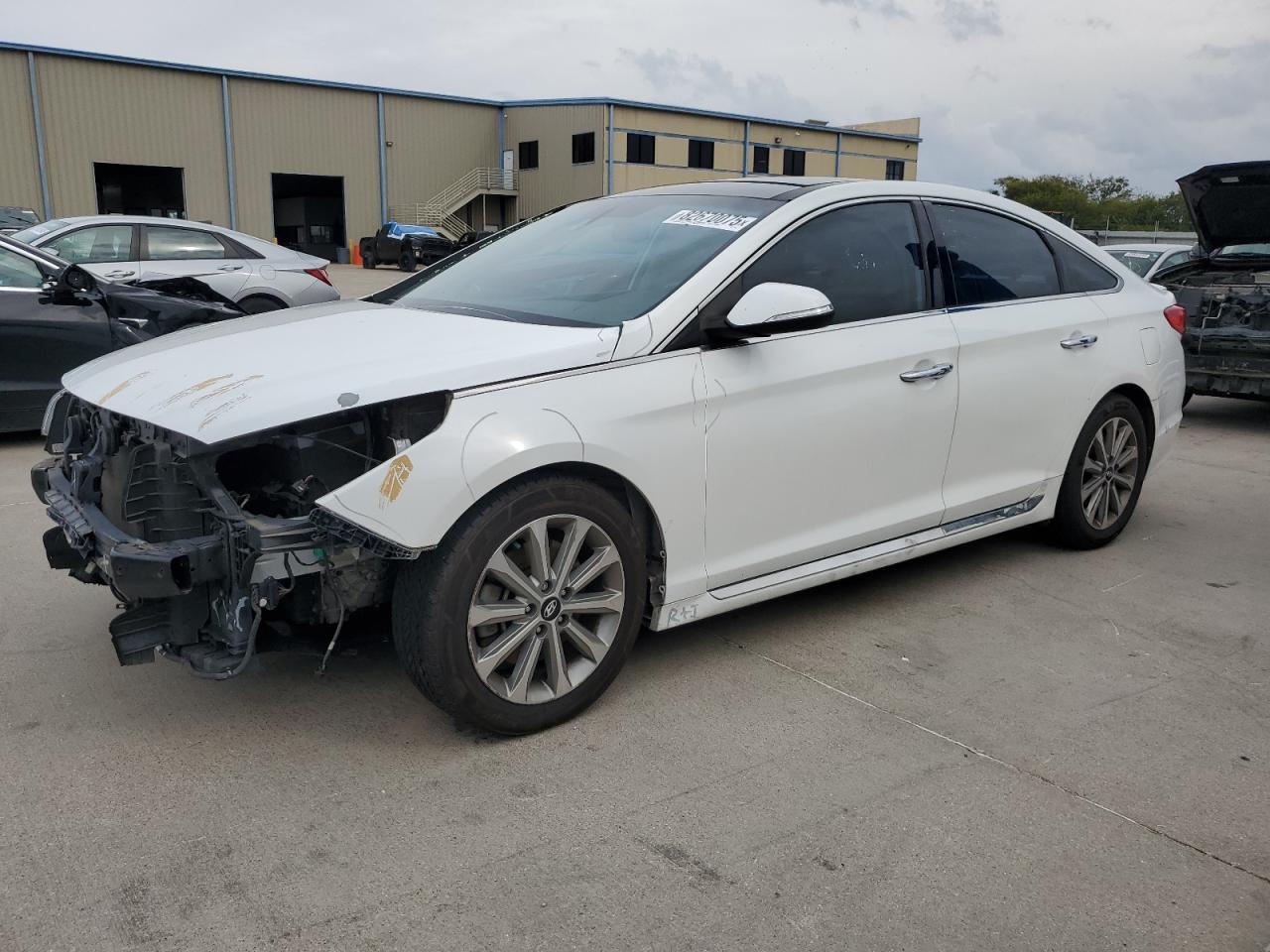 HYUNDAI SONATA SPORT