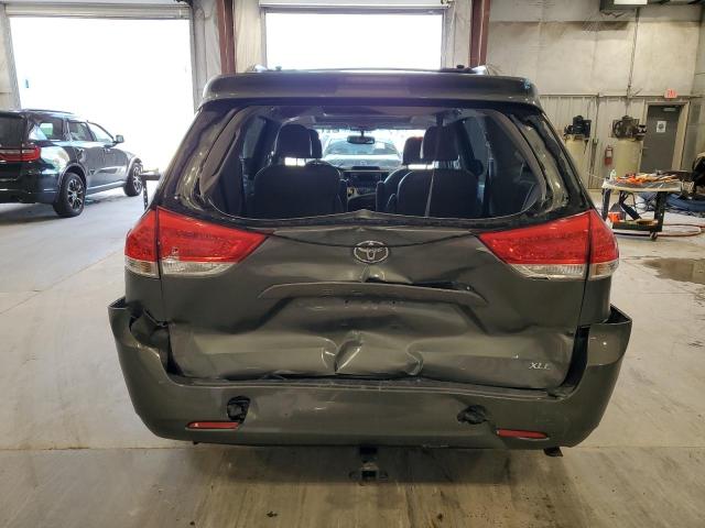 2011 TOYOTA SIENNA XLE - 5TDYK3DC7BS011581