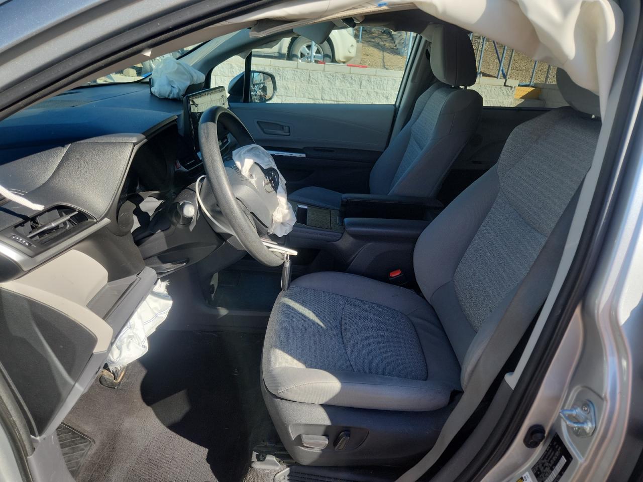 Lot #3276406685 2022 TOYOTA SIENNA LE