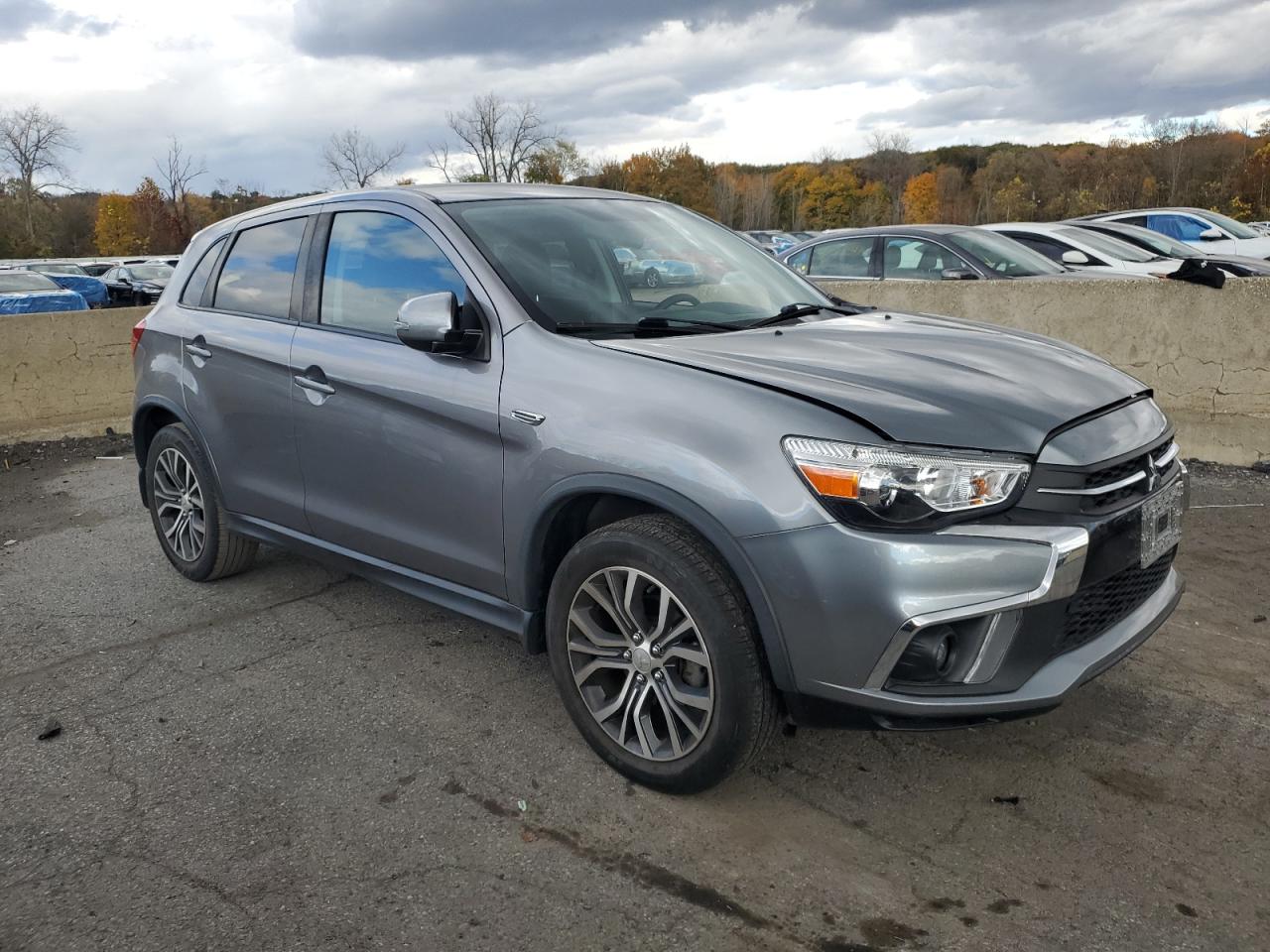 MITSUBISHI OUTLANDER ES