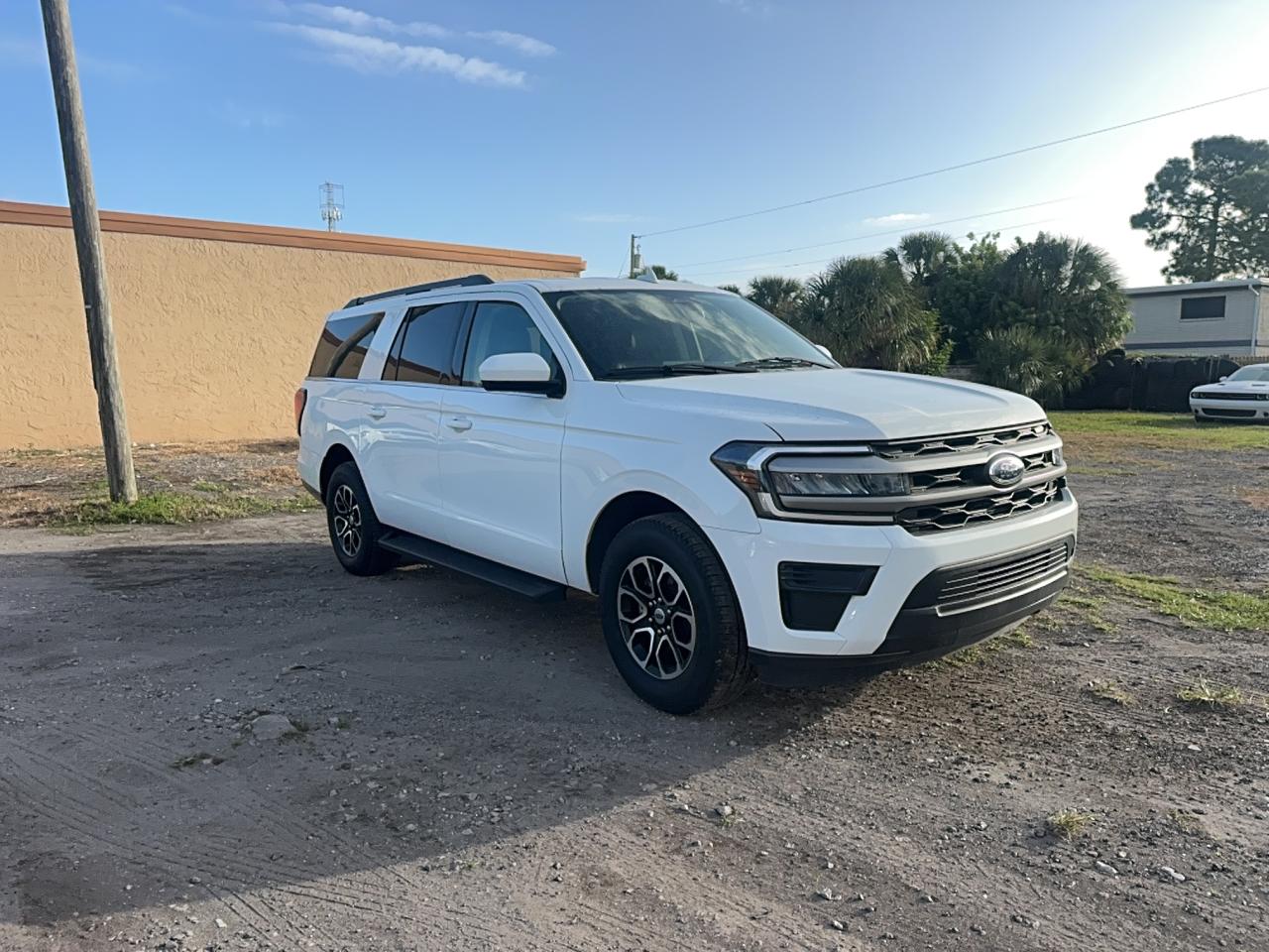 FORD EXPEDITION MAX XLT