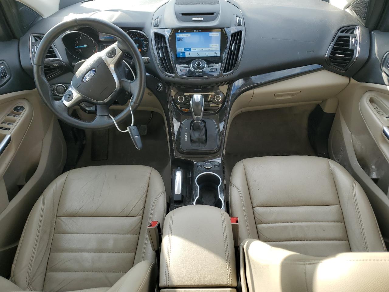 FORD ESCAPE TITANIUM