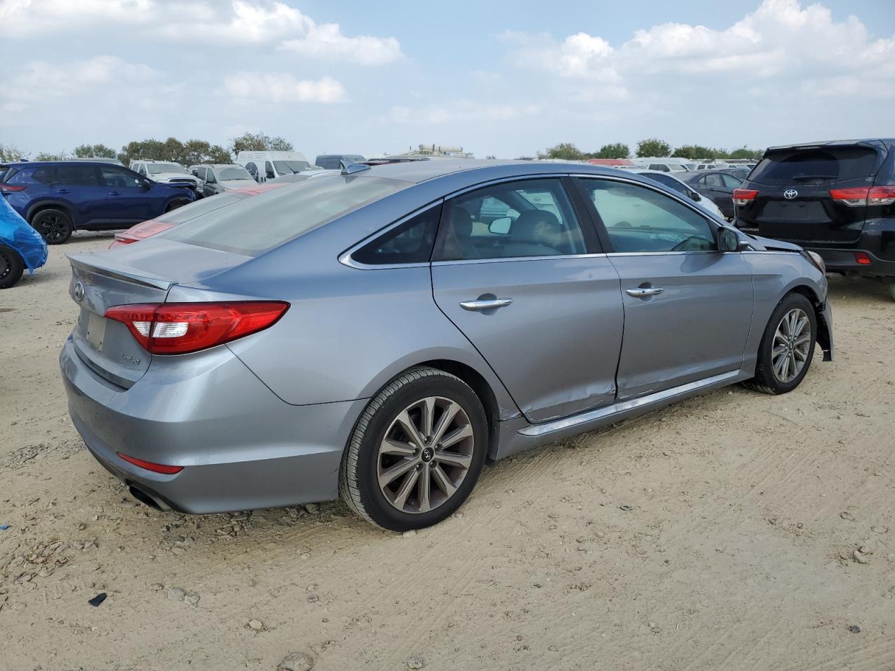 HYUNDAI SONATA SPORT