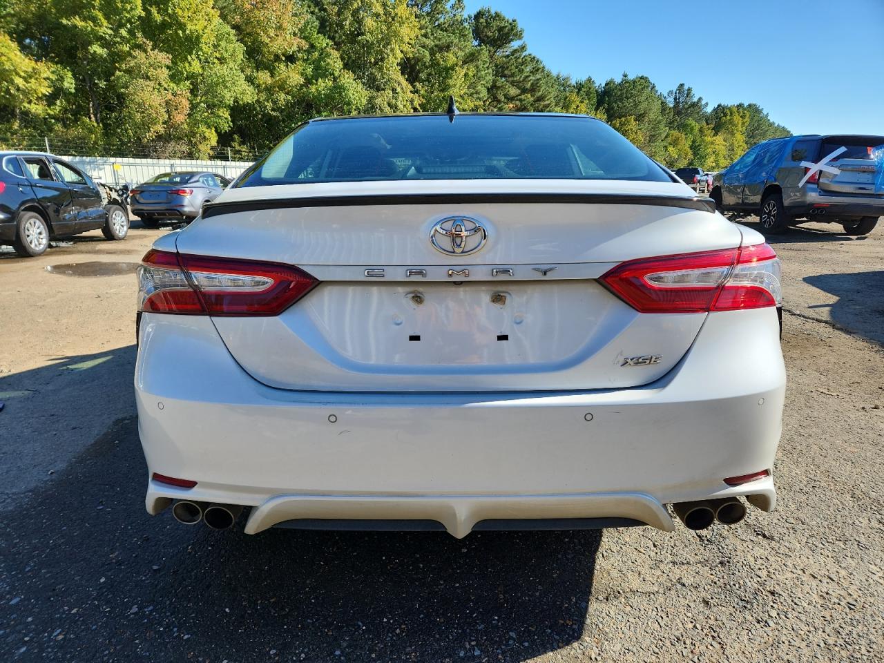 TOYOTA CAMRY XSE
