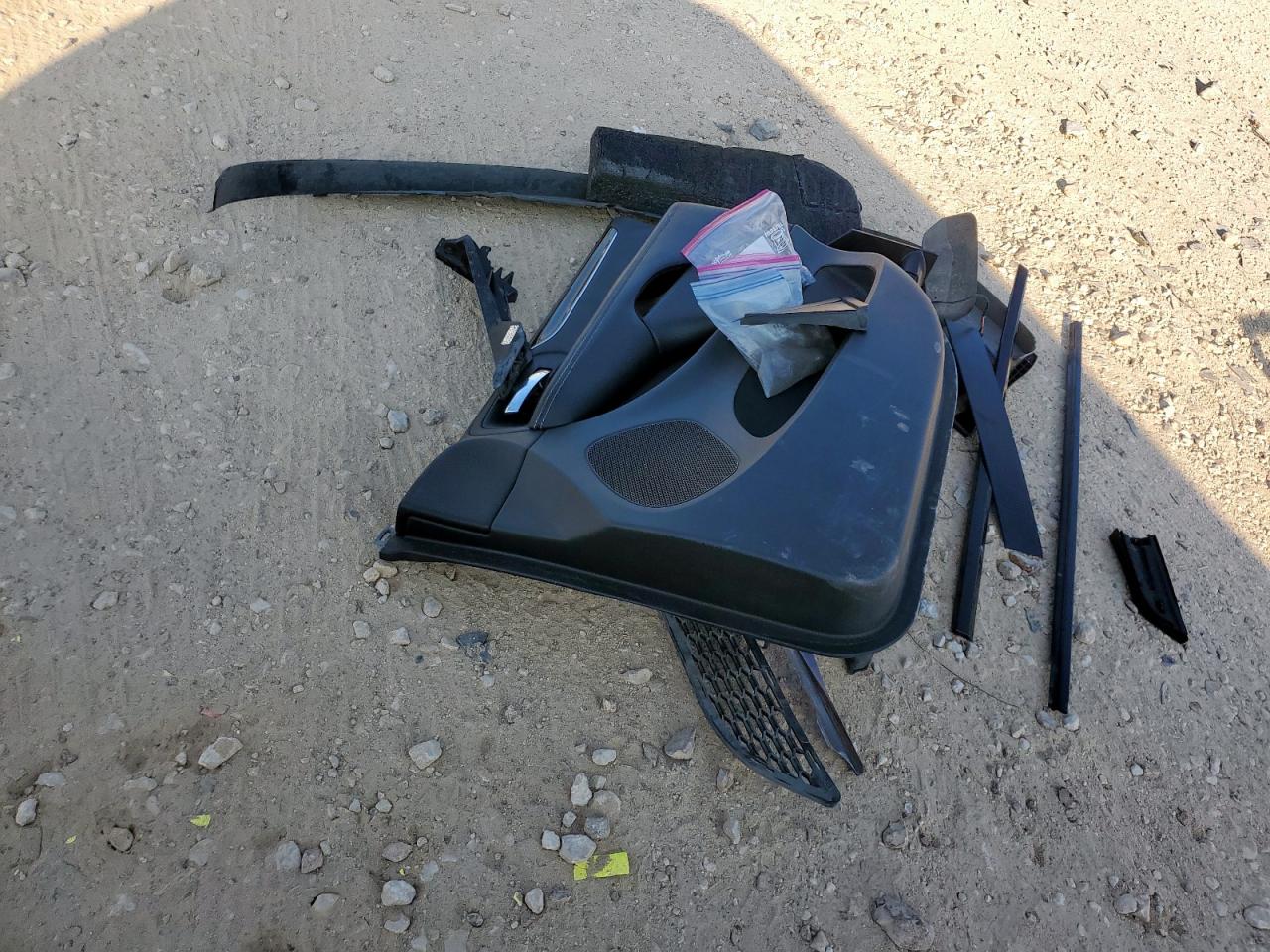 Lot #3311823190 2017 DODGE GRAND CARA