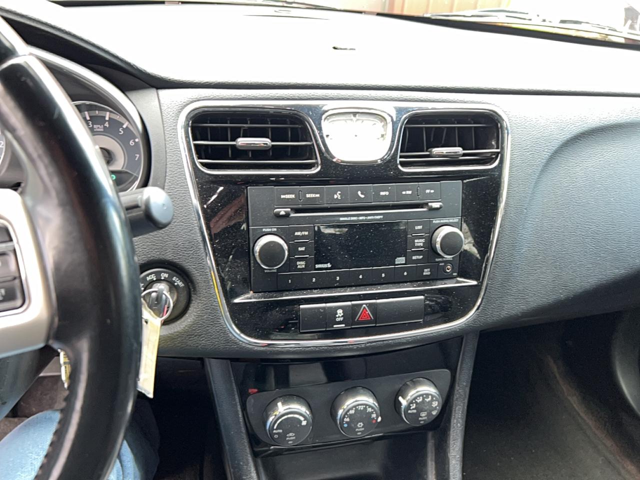 CHRYSLER 200 TOURING