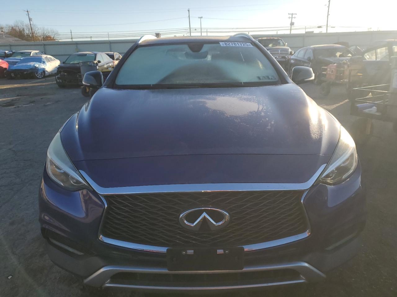 INFINITI QX30 BASE