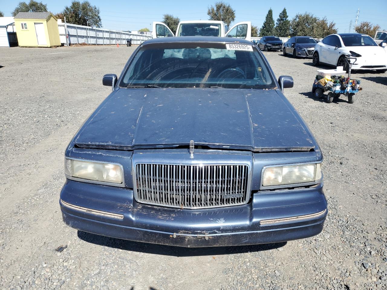 Lot #3305442168 1996 LINCOLN TOWN CAR E