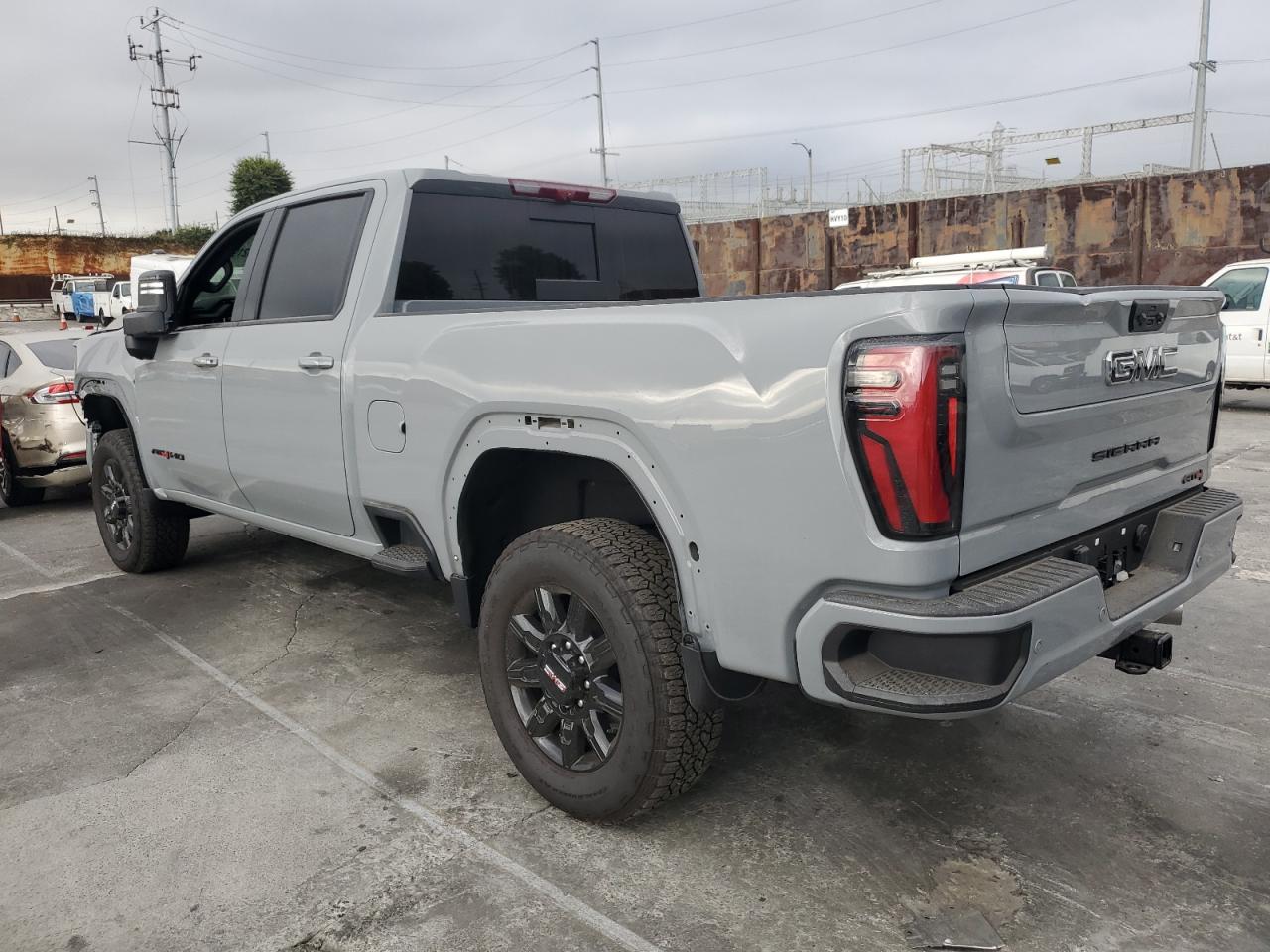 GMC SIERRA K2500 AT4
