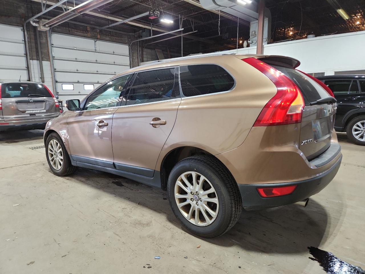 VOLVO XC60 T6
