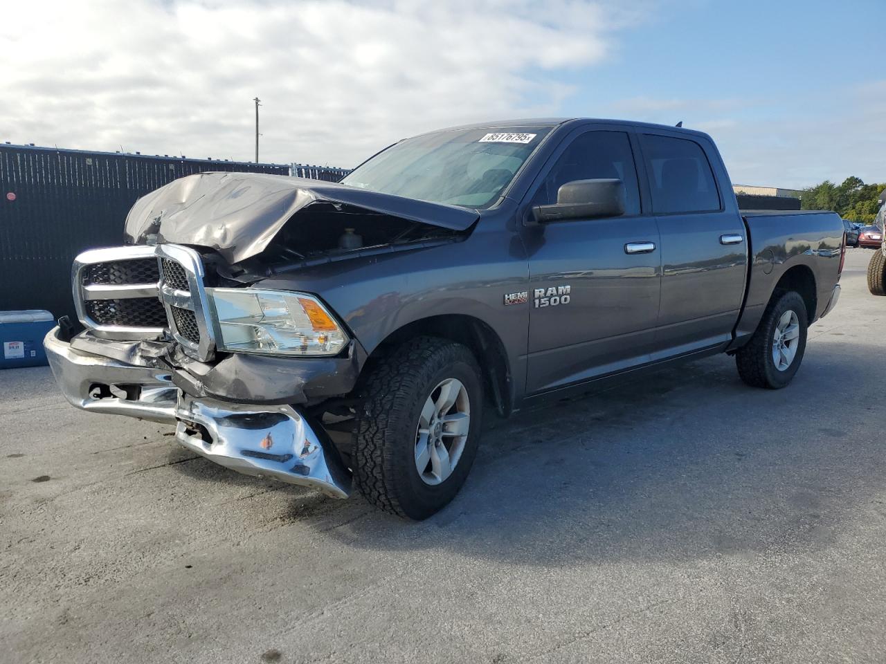 RAM 1500 SLT