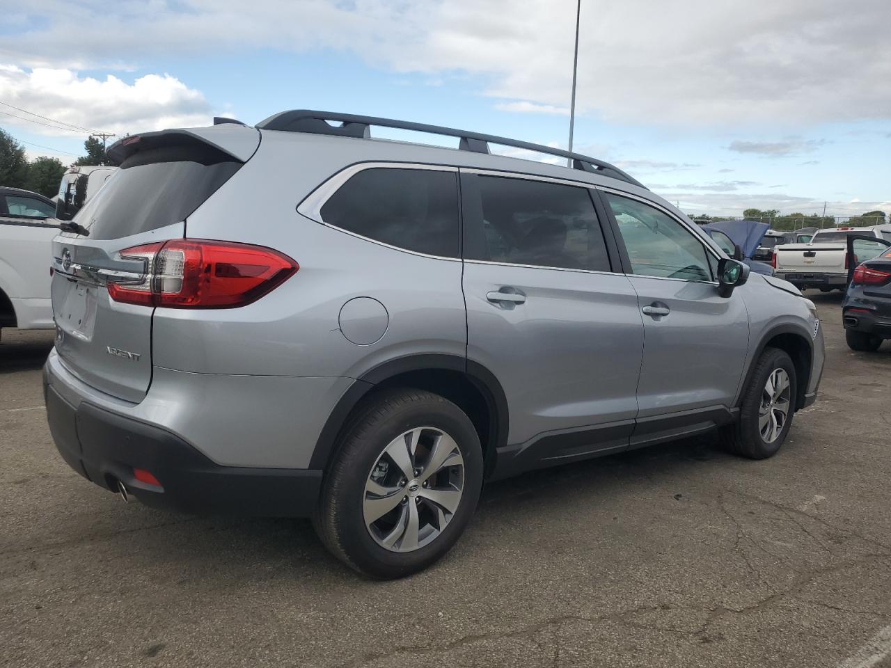 SUBARU ASCENT PREMIUM