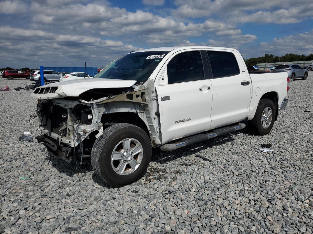 TOYOTA TUNDRA CREWMAX SR5