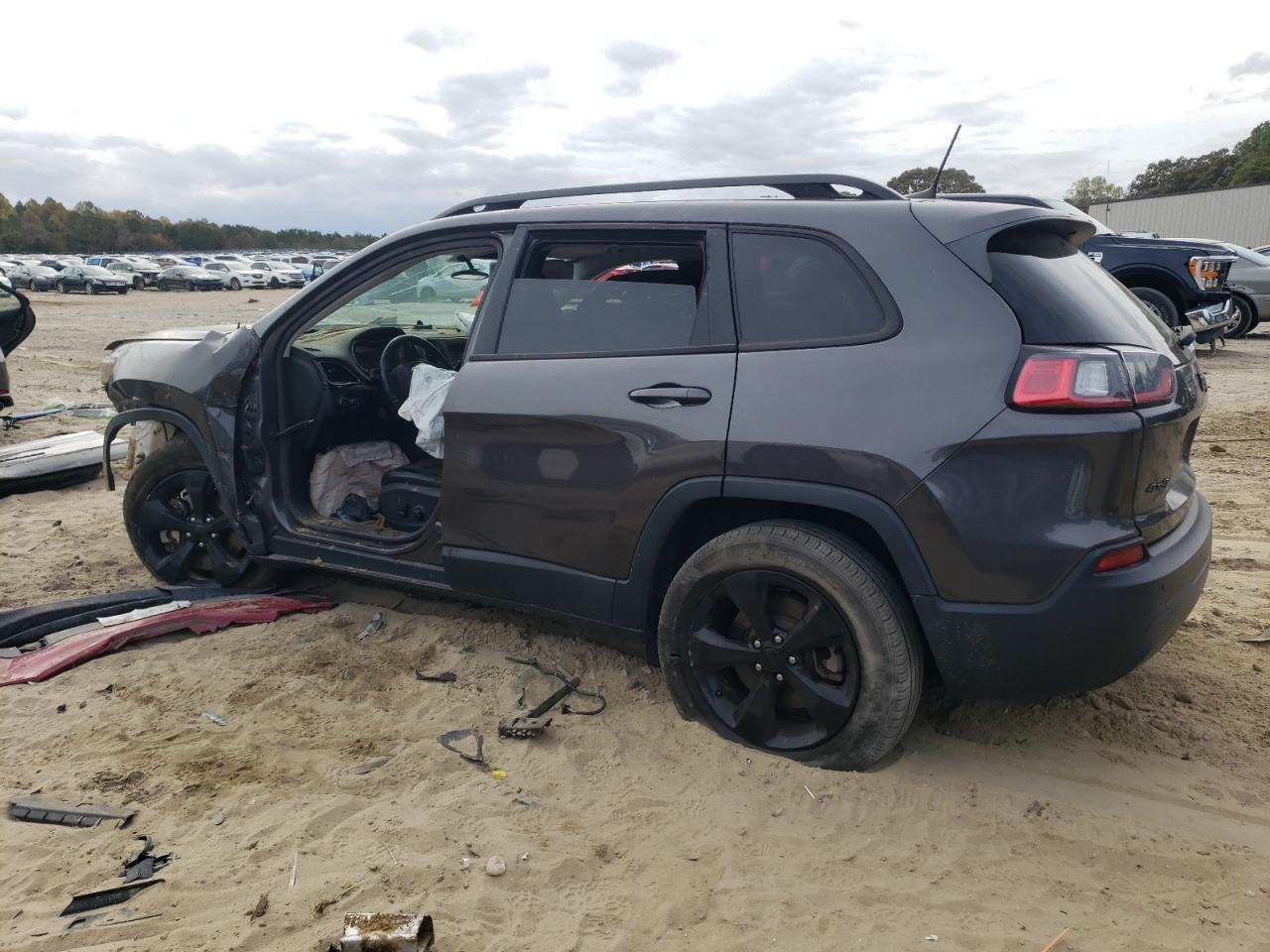 JEEP GRAND CHEROKEE LATITUDE PLUS