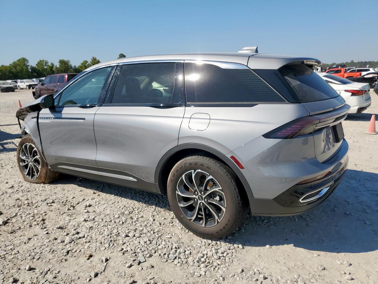 LINCOLN NAUTILUS PREMIERE