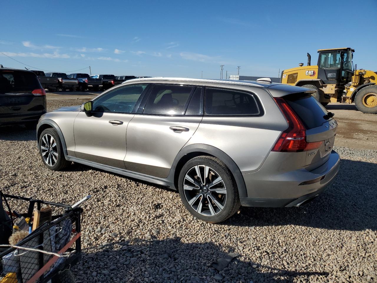 VOLVO V60 T5 MOMENTUM