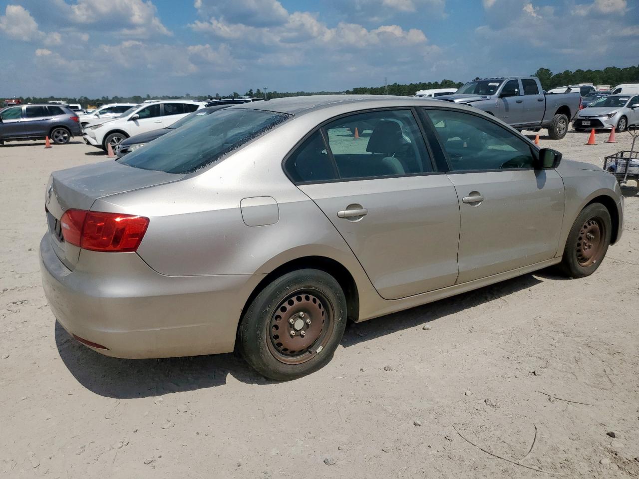VOLKSWAGEN JETTA BASE