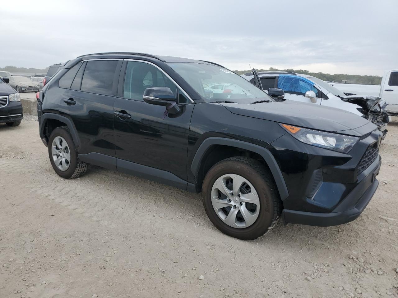 TOYOTA RAV4 LE
