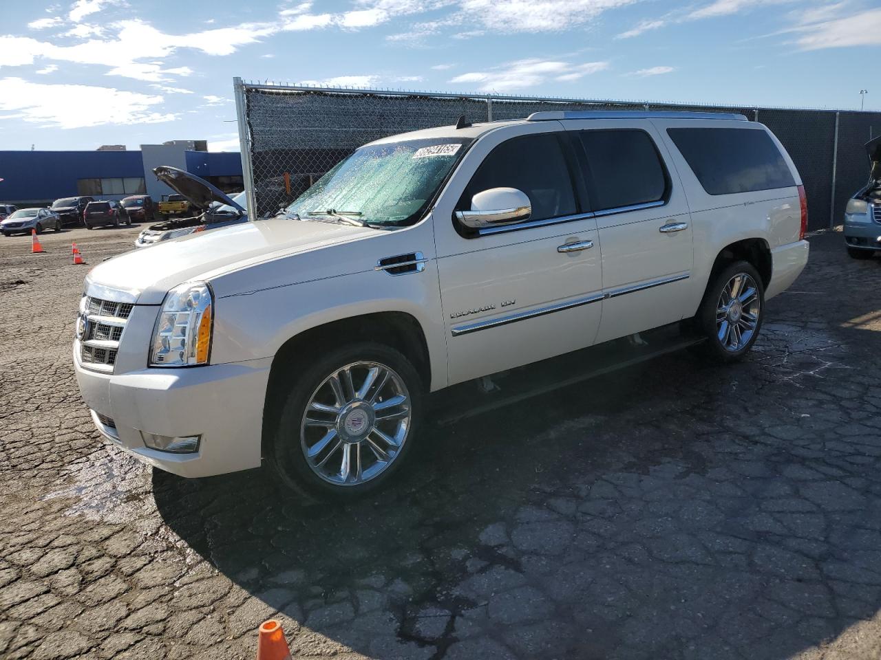 CADILLAC ESCALADE ESV PLATINUM
