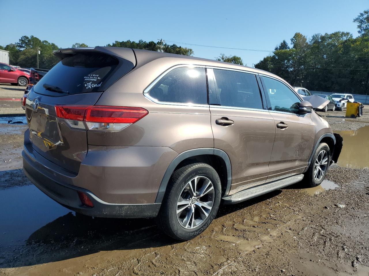TOYOTA HIGHLANDER LE