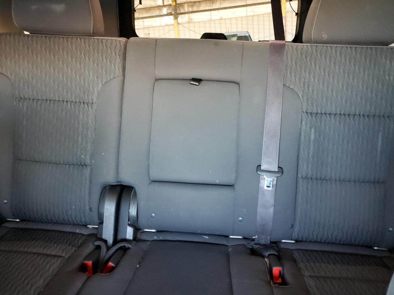 CHEVROLET TAHOE C1500 LS