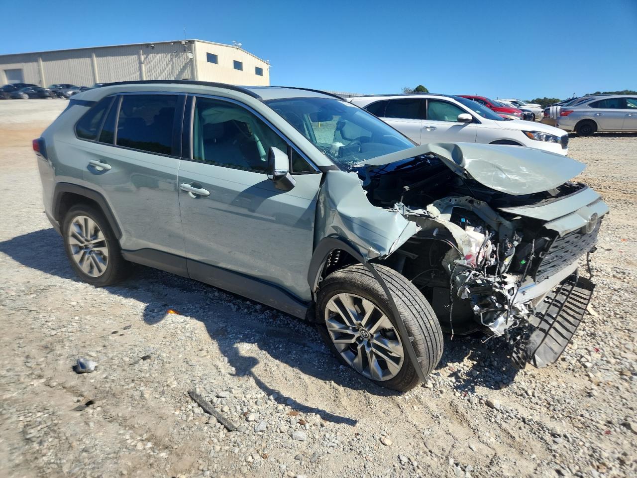 TOYOTA RAV4 XLE PREMIUM