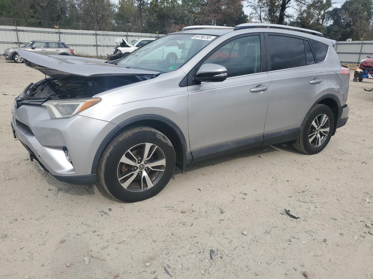 TOYOTA RAV4 XLE