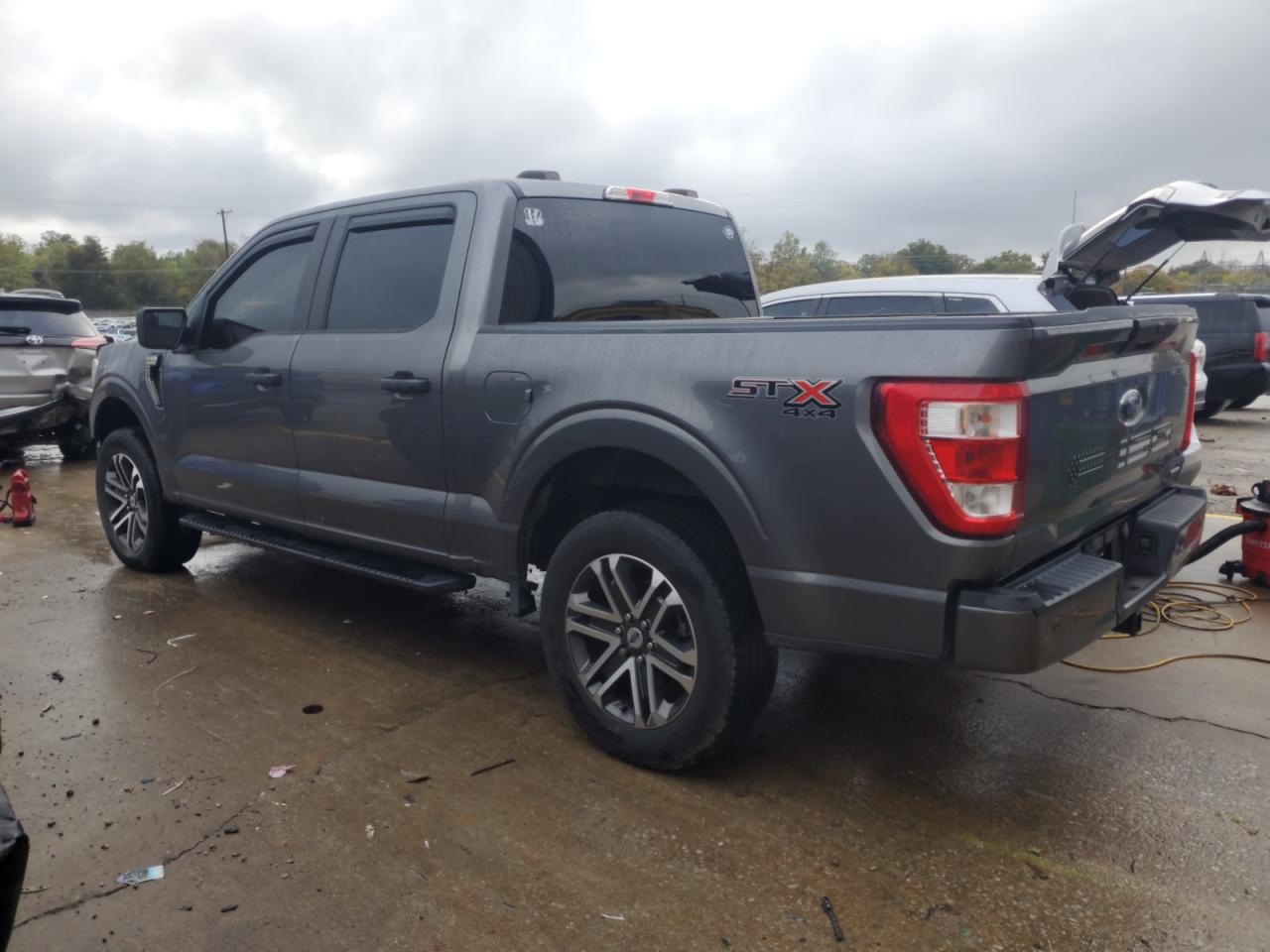 FORD F-150 SUPERCREW