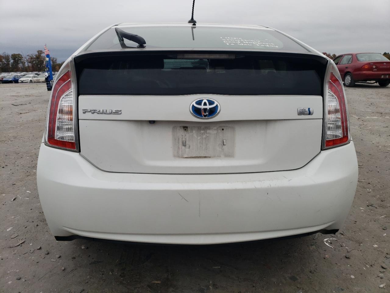 TOYOTA PRIUS