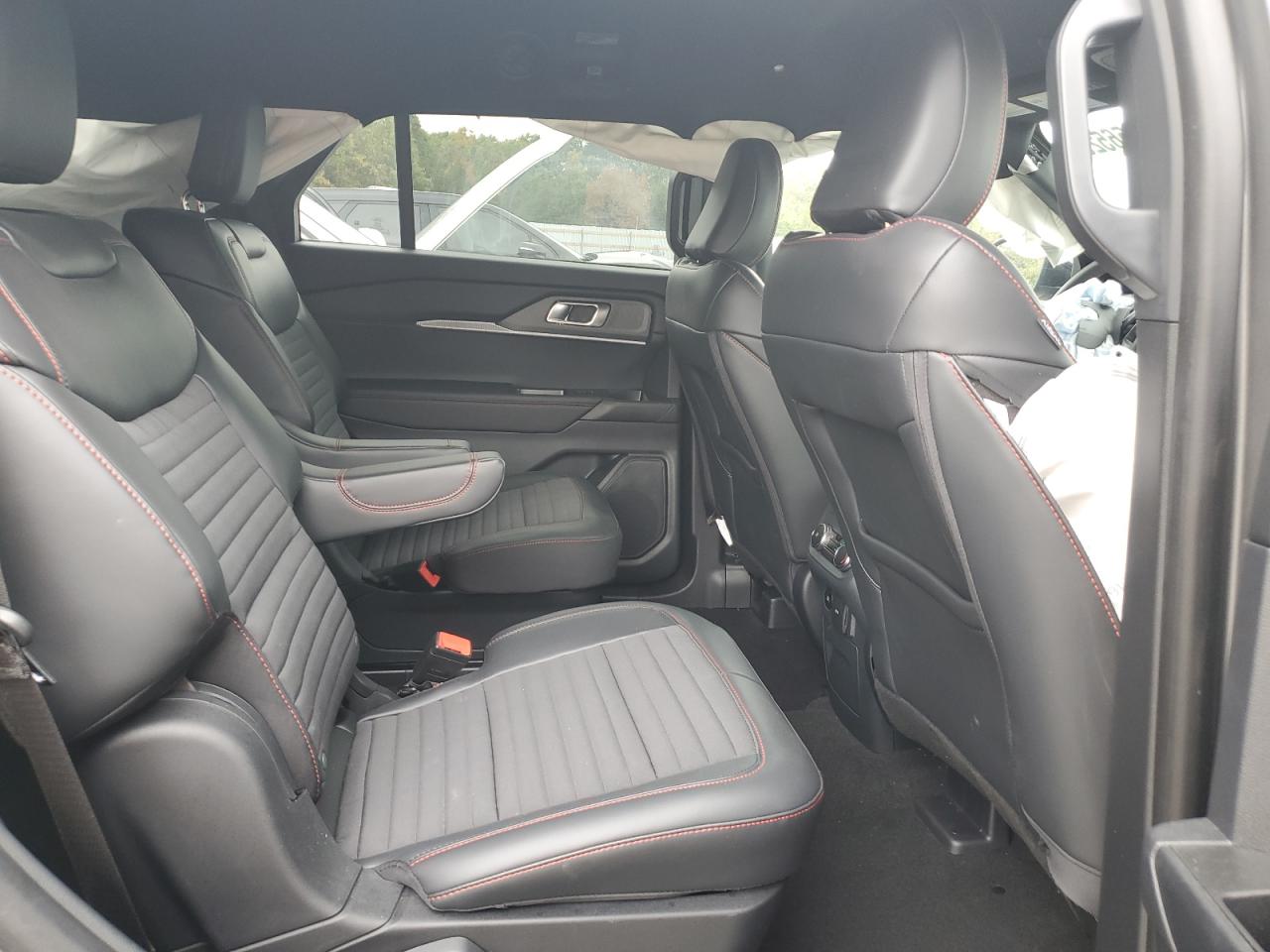 FORD EXPLORER ST-LINE